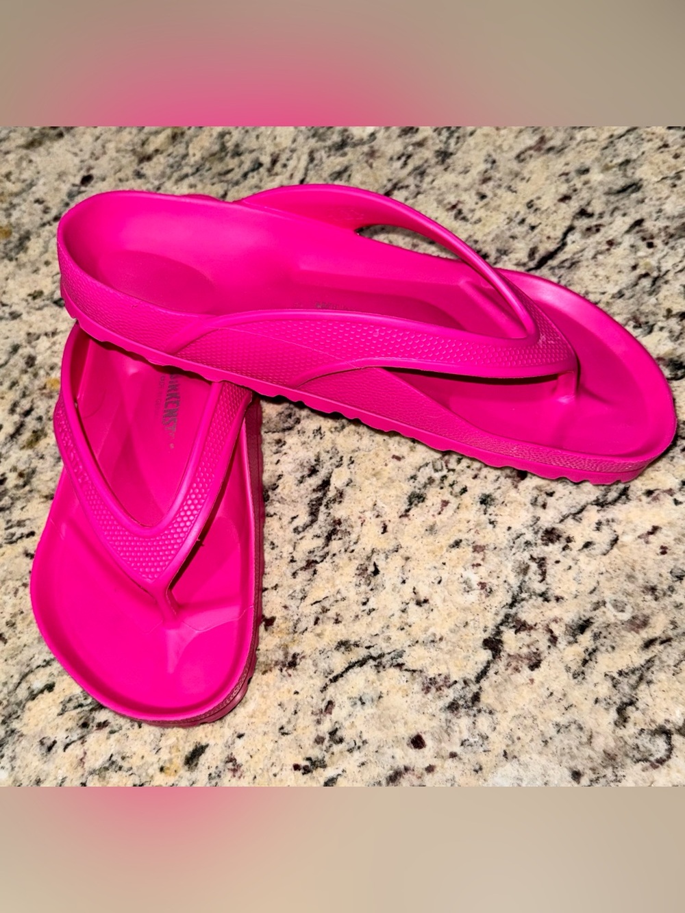 Birkenstock Honolulu EVA Flip Flops Hot Pink Fuchsia Sandals Size 40